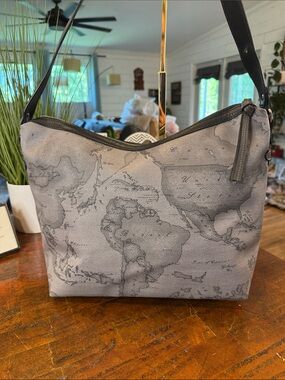 Alviero Martini Gray Map-Print Shoulder Bag